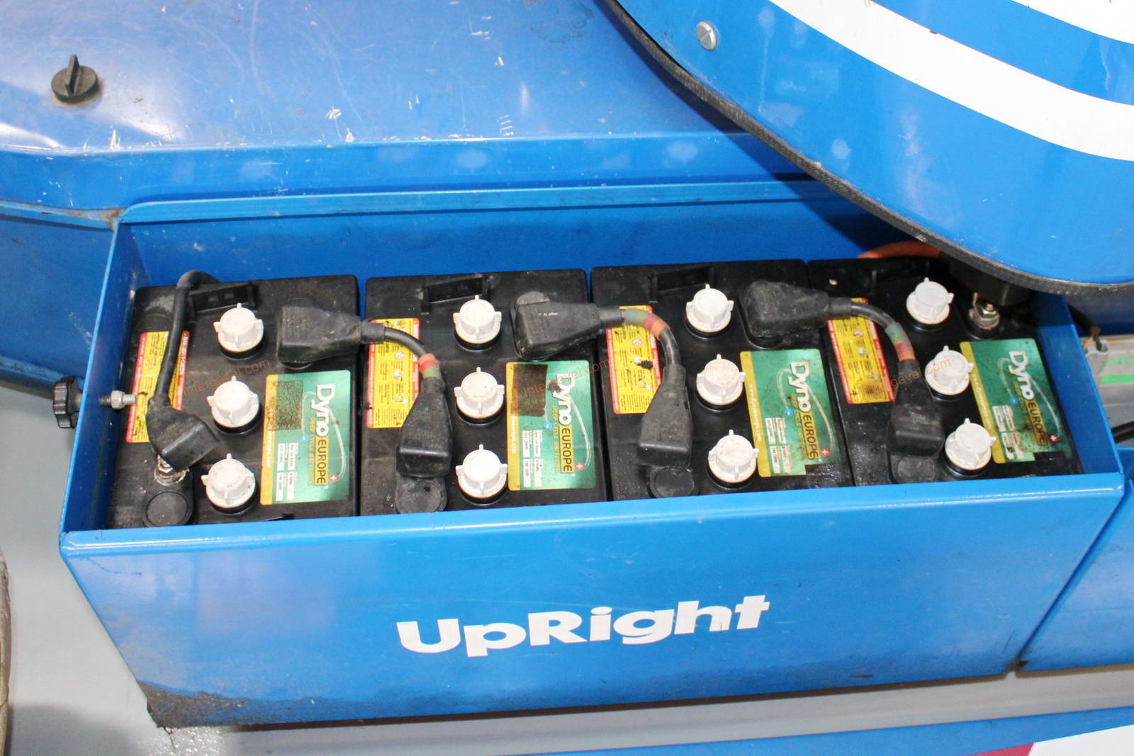 Kosaras emelő - UpRight, AB 38 22