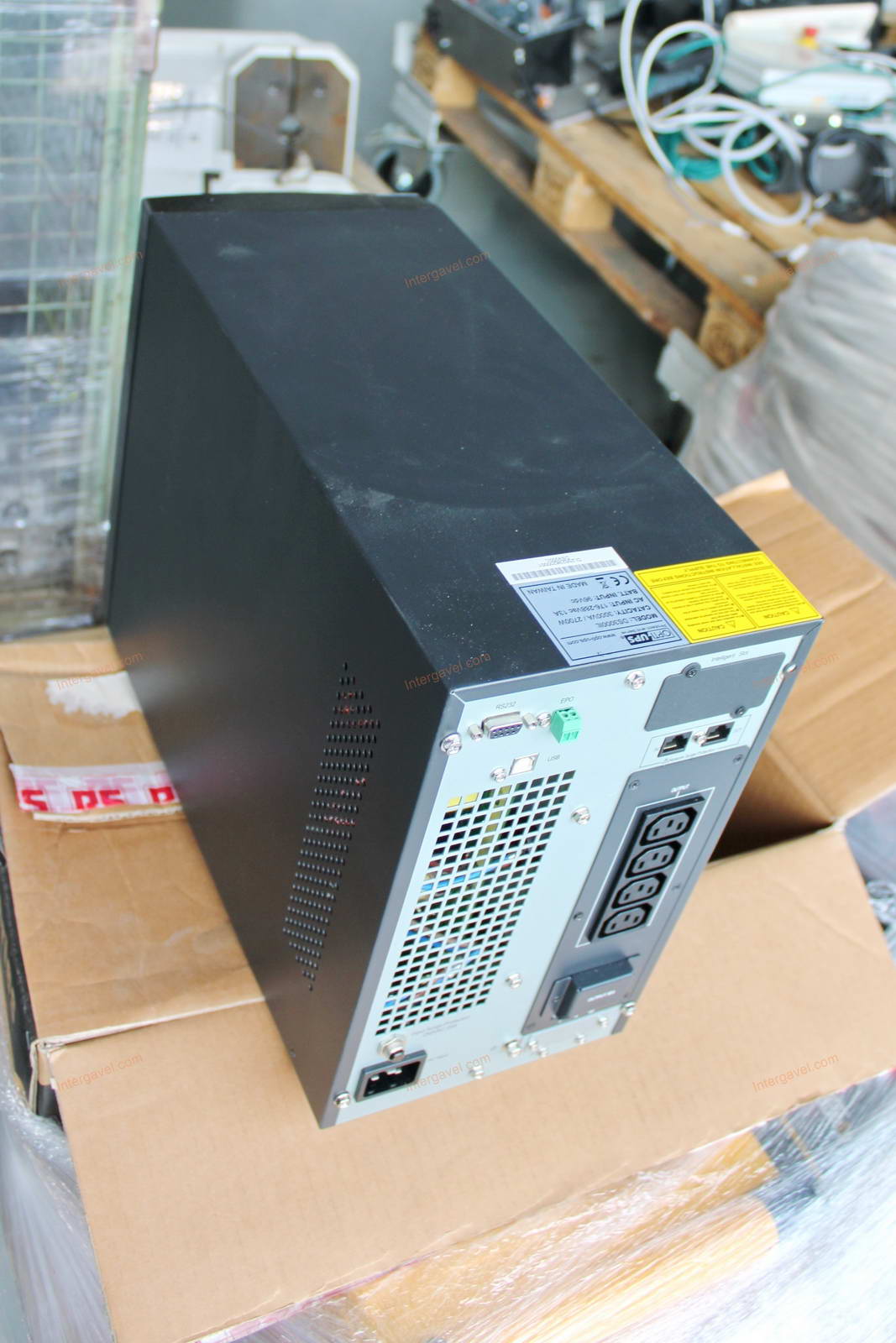 Szünetmentes tápegység 6