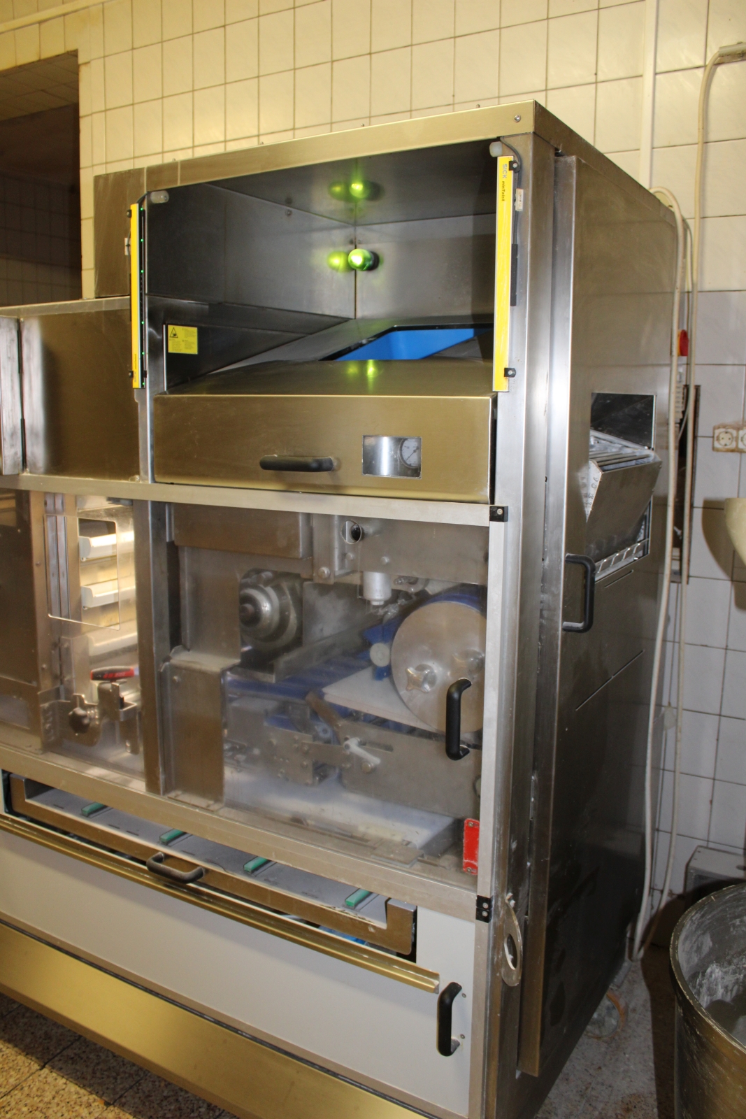 WP MiniRoll bread line 9