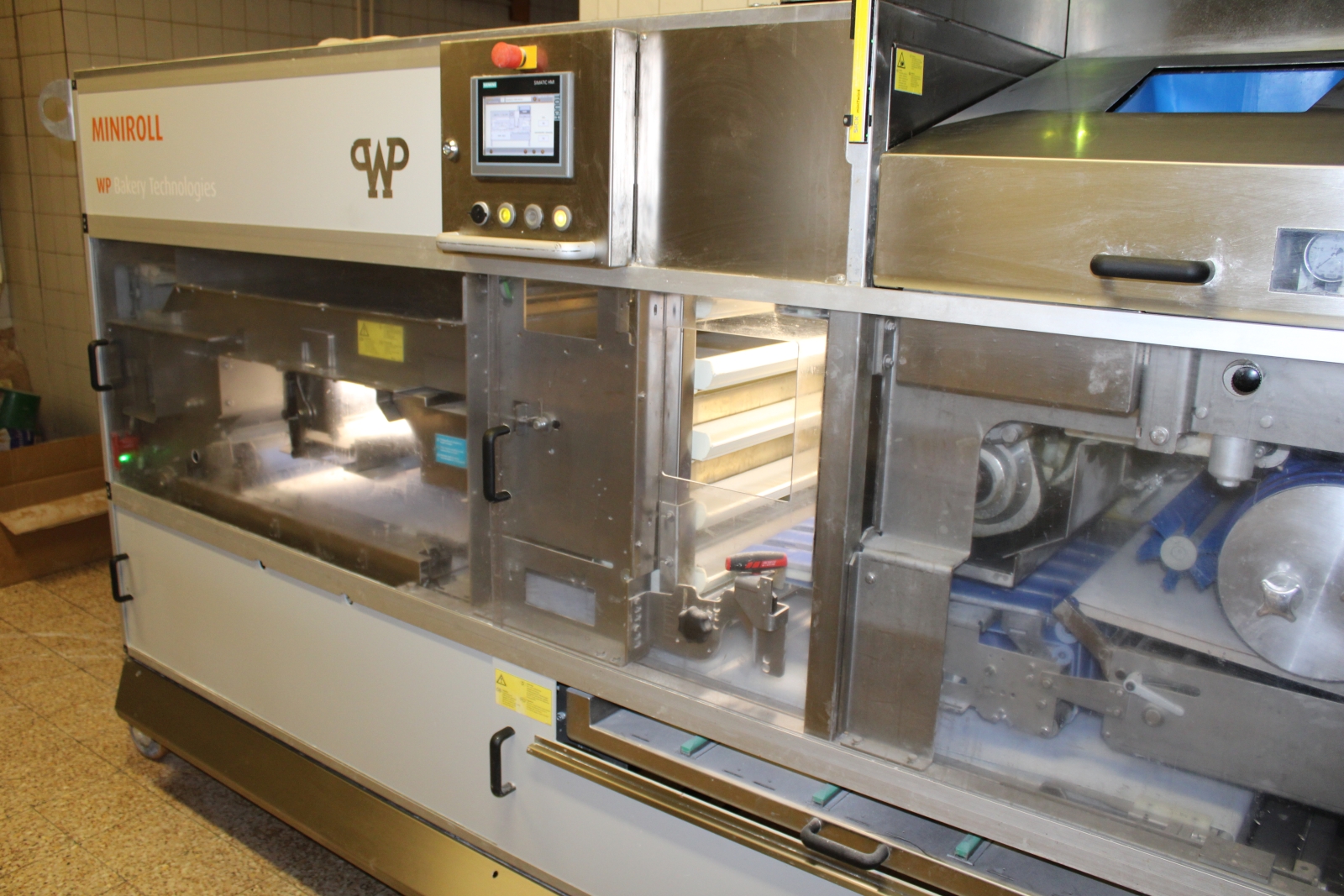 WP MiniRoll bread line 10