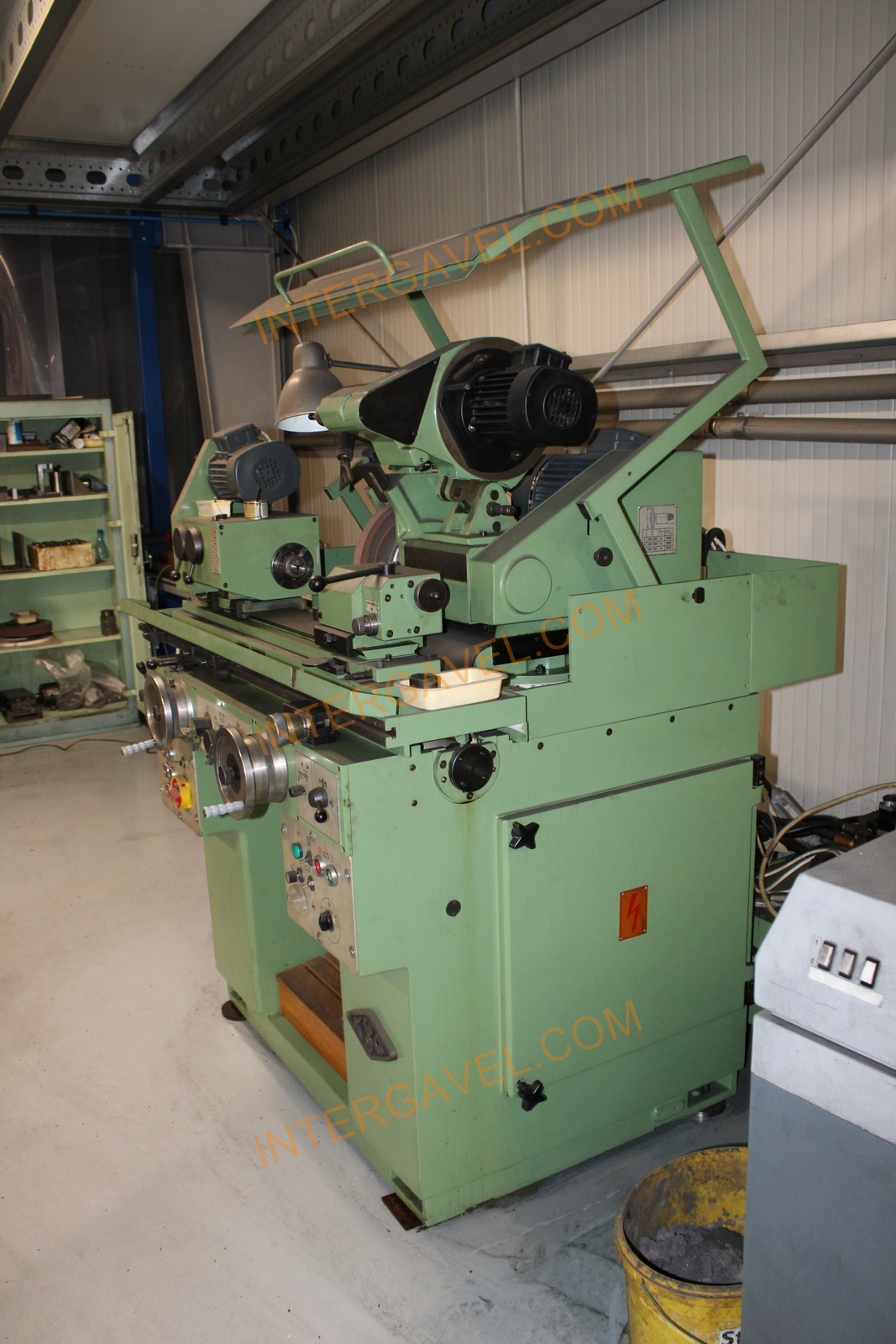 Palástköszörű 15