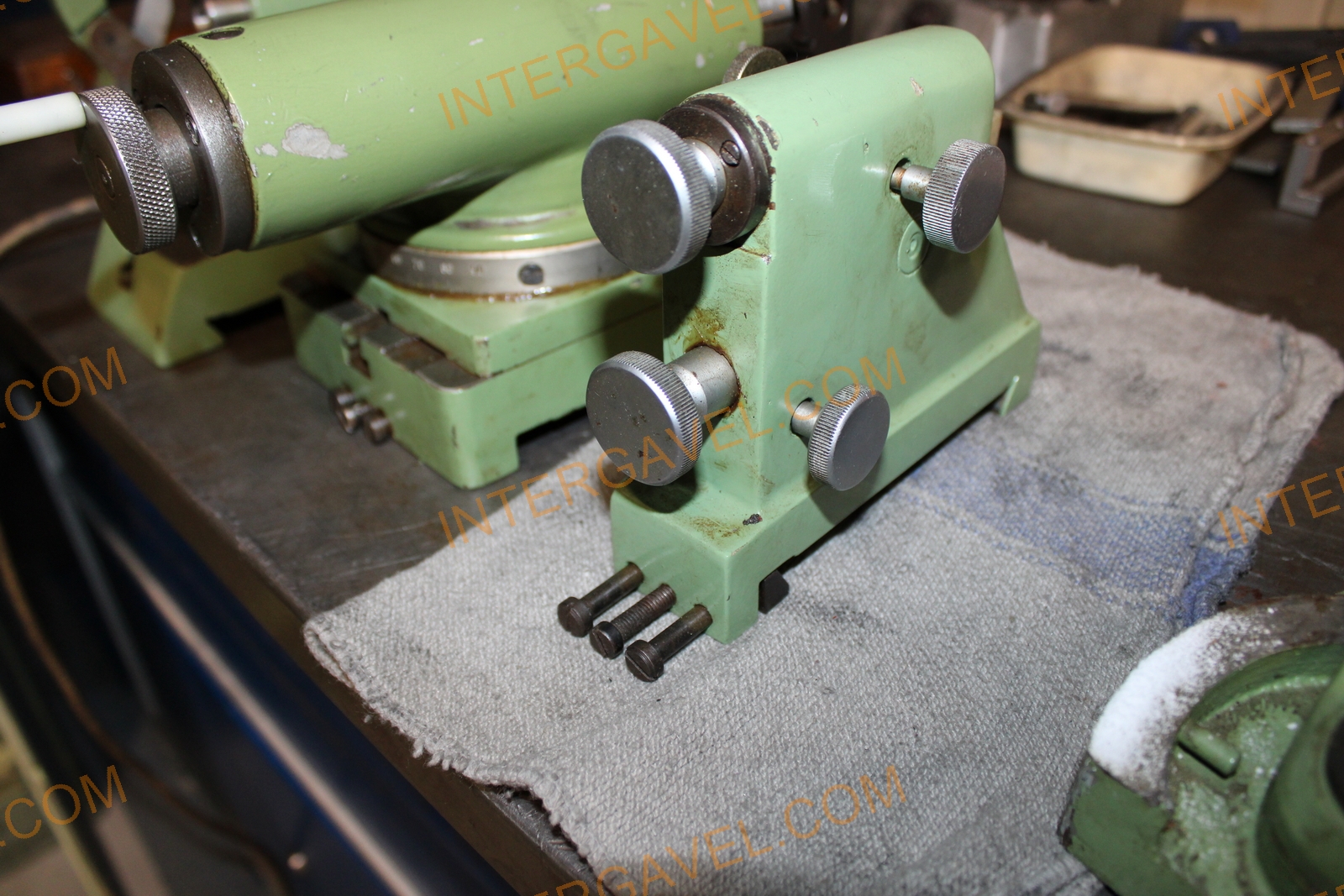 Palástköszörű 20