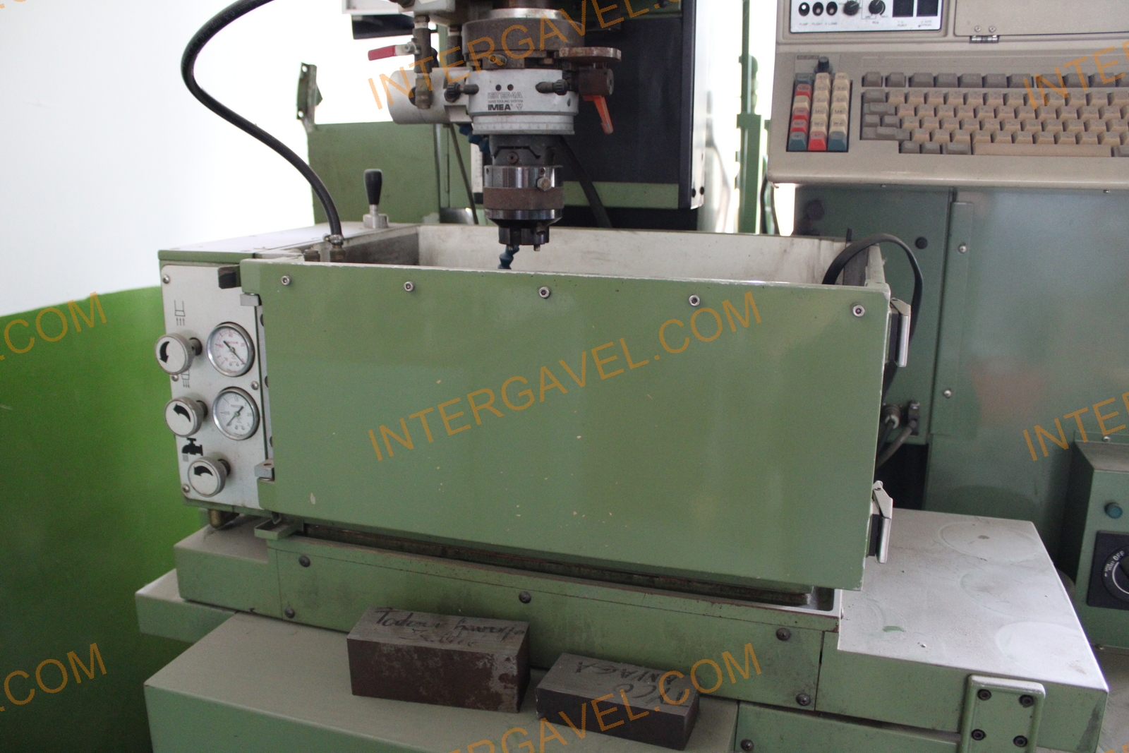 Tömbszikraforgácsoló 3