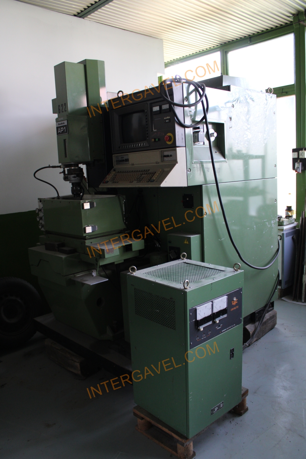 Tömbszikraforgácsoló 10