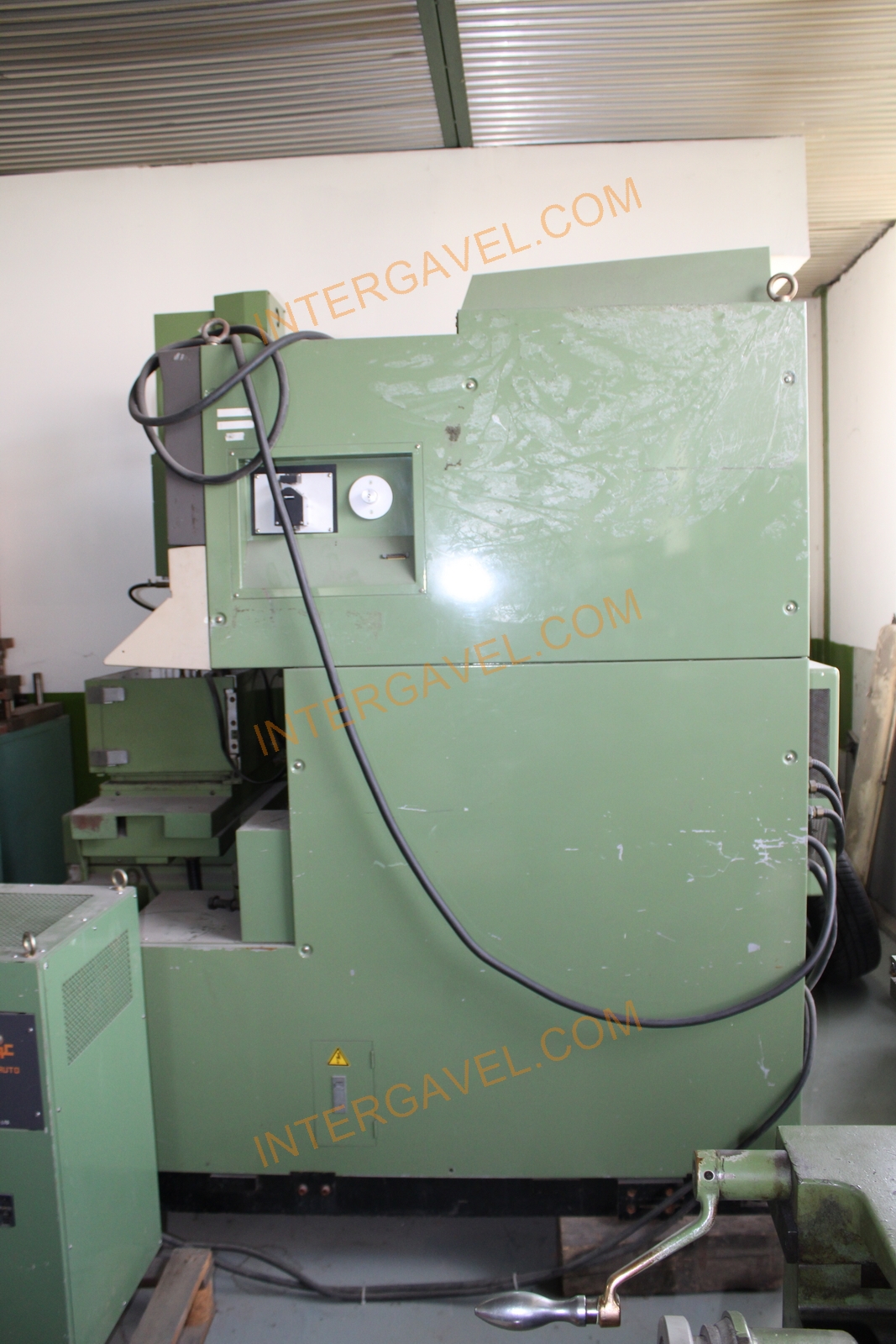 Tömbszikraforgácsoló 11