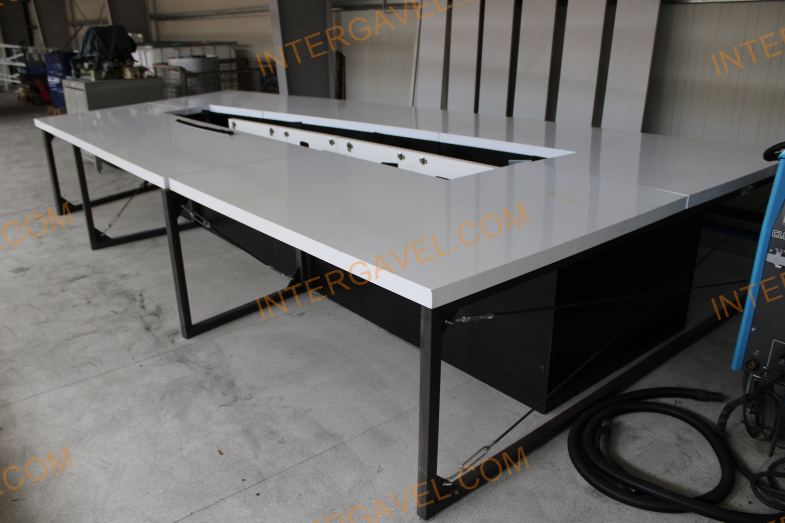 Tárgyalóasztal(hiányos) 3