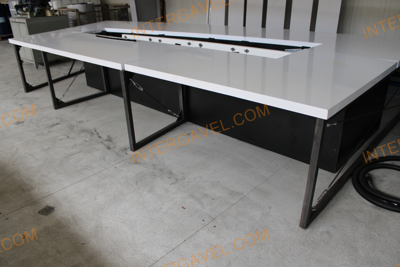 Tárgyalóasztal(hiányos) 4