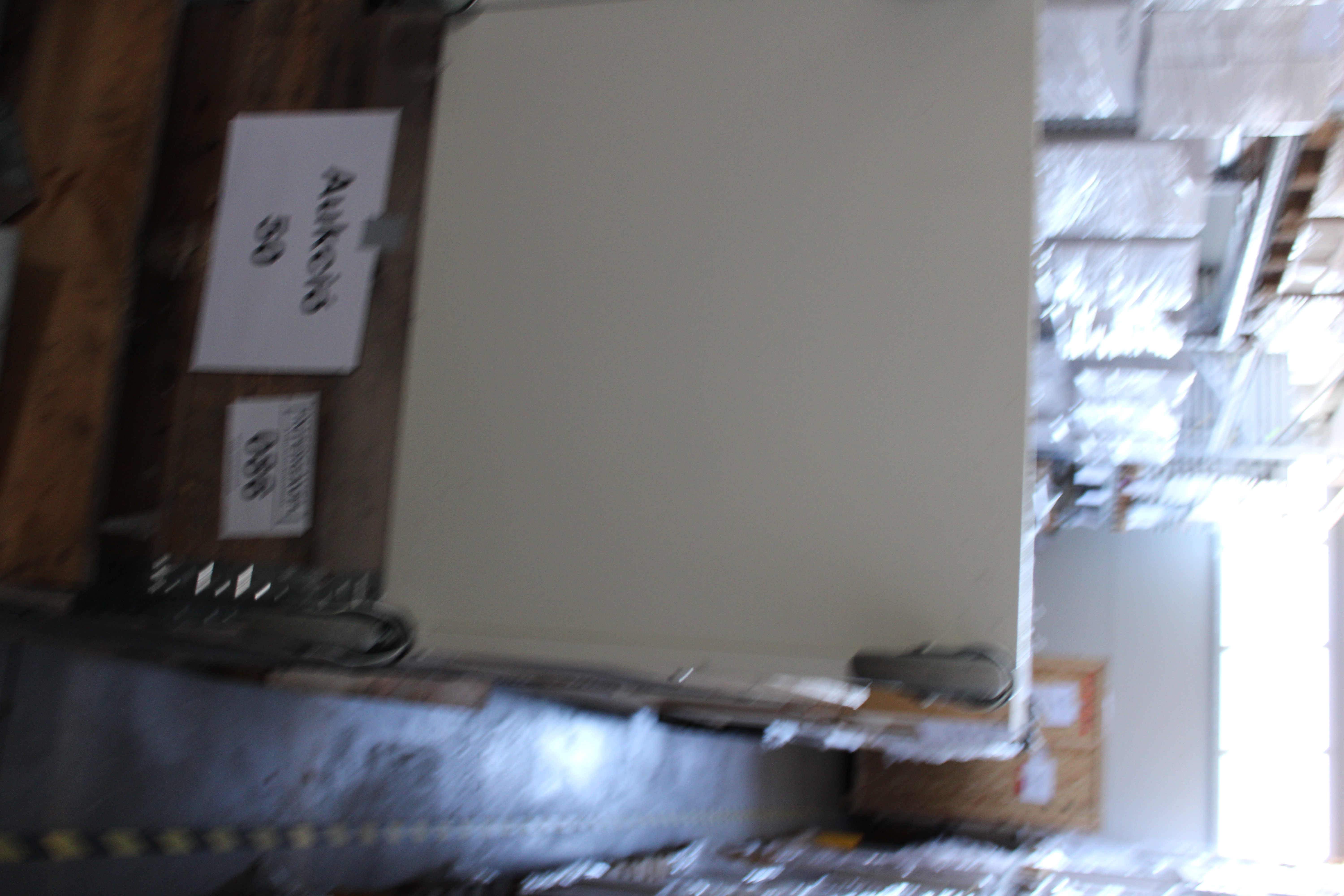 Anyagtároló kocsi alkatrészek