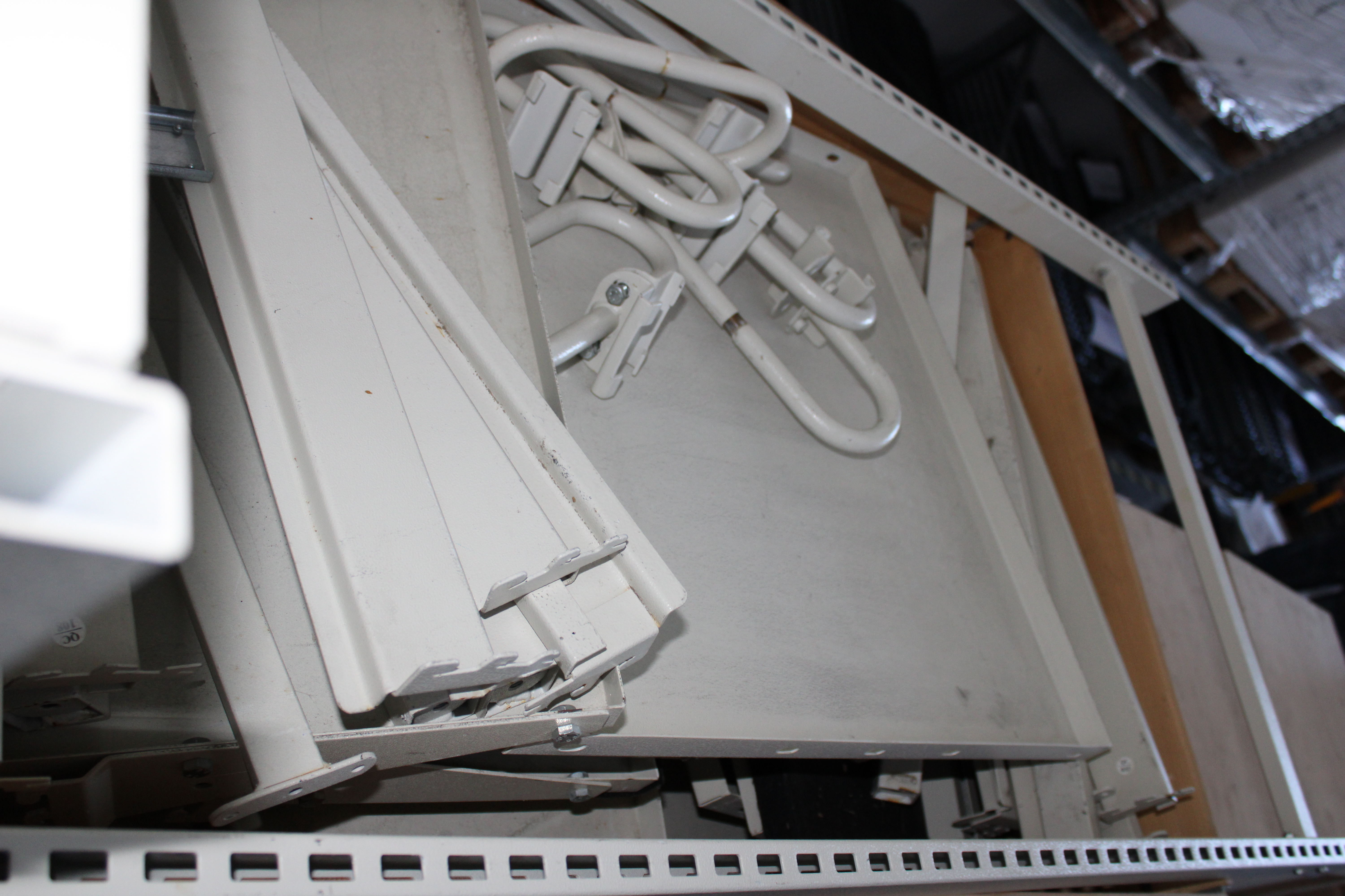 Anyagtároló kocsi alkatrészek 2