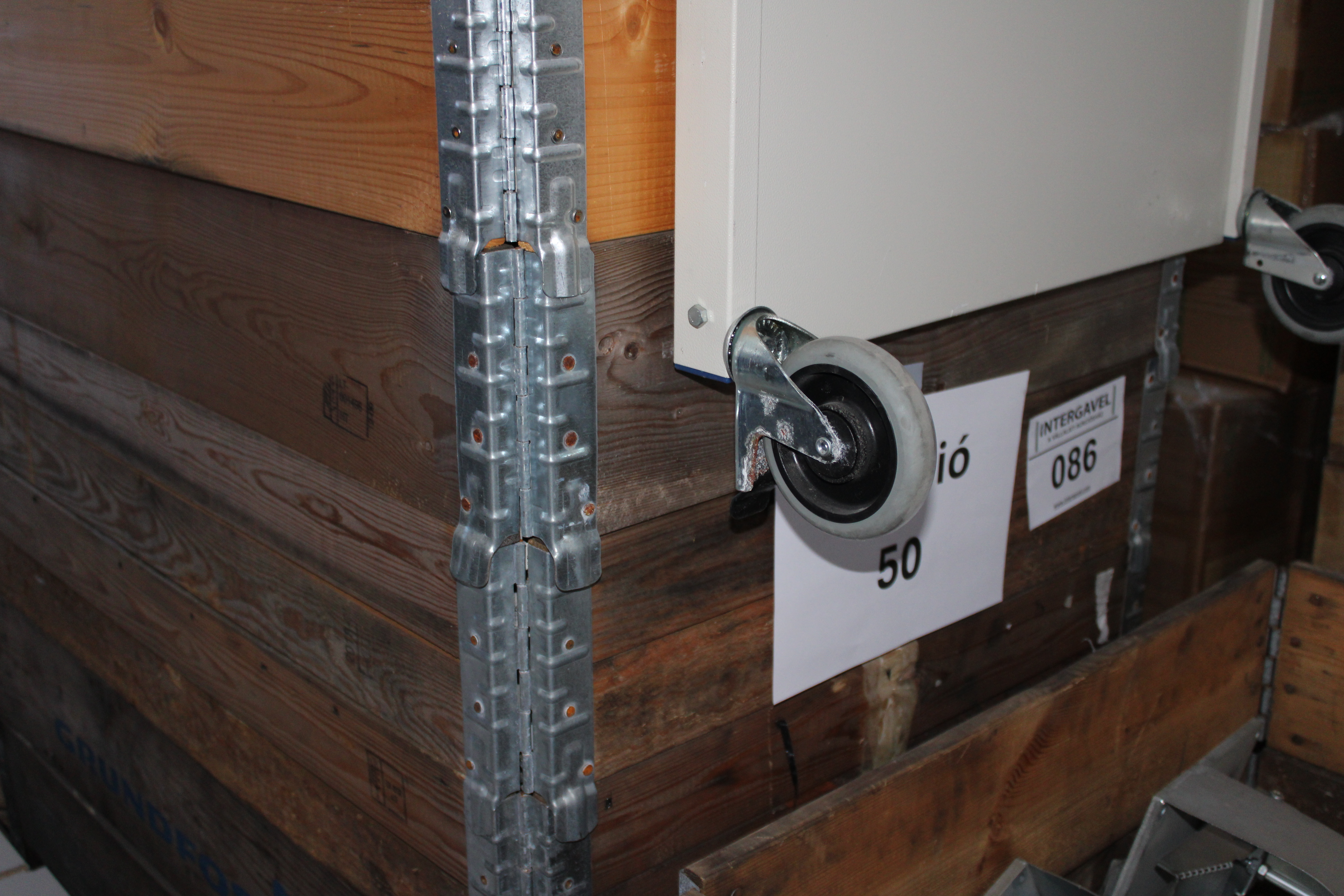 Anyagtároló kocsi alkatrészek 5