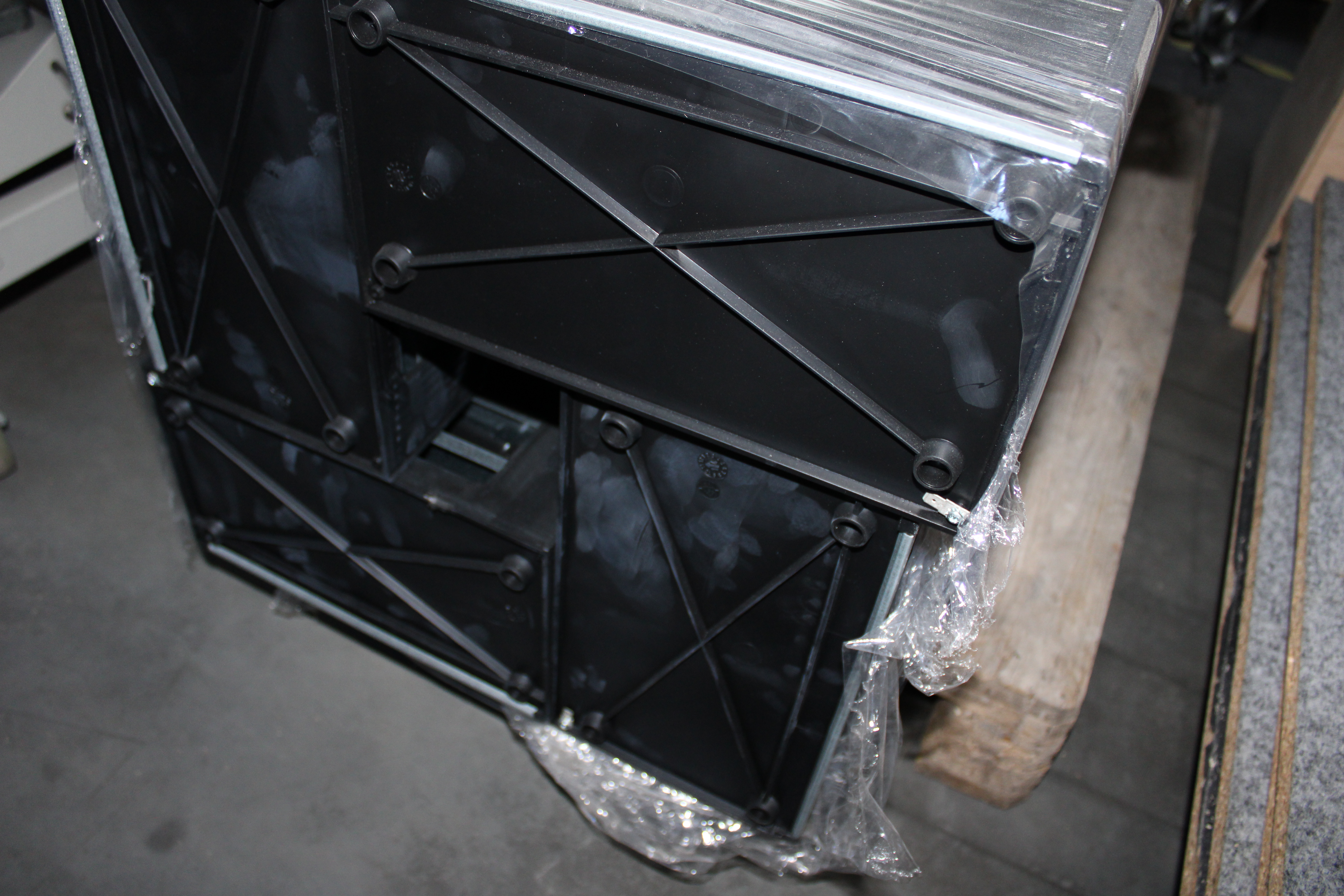 Forgó alkatrész tároló 4