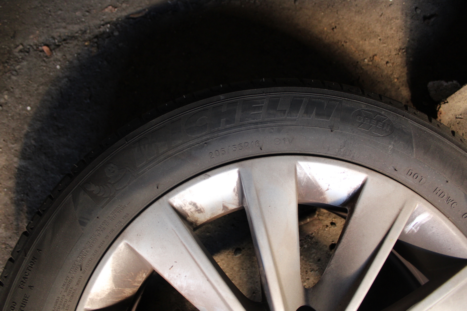 Alufelni és autógumi 6