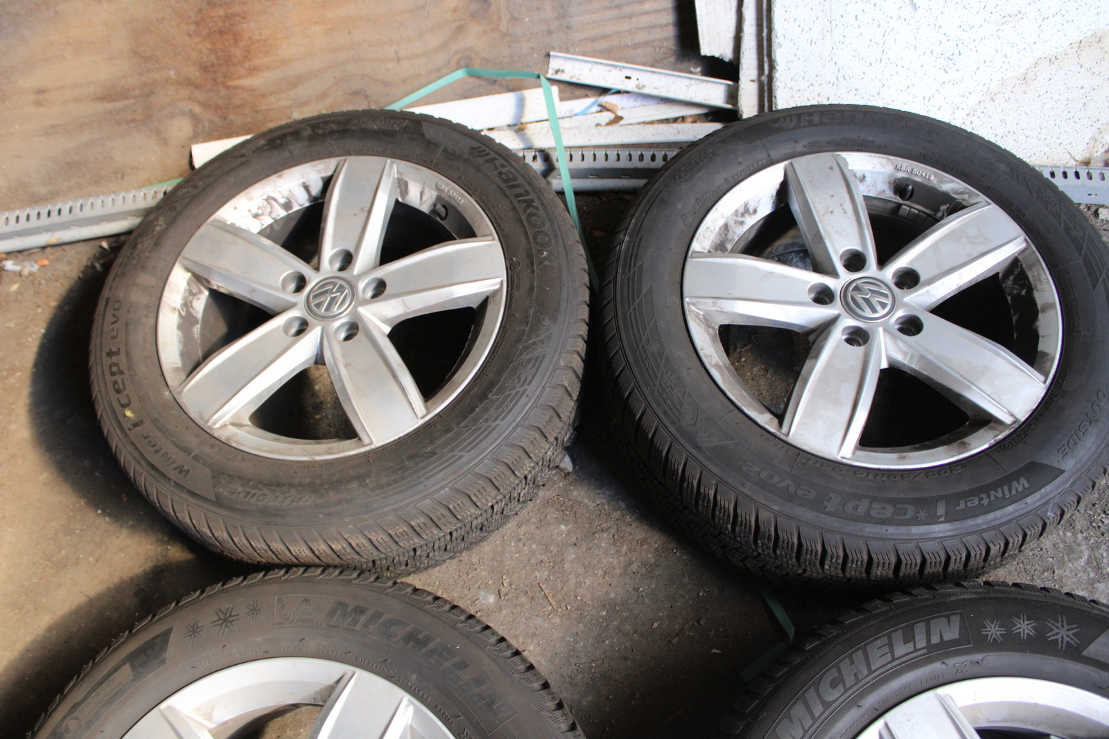 Alufelni és autógumi 2