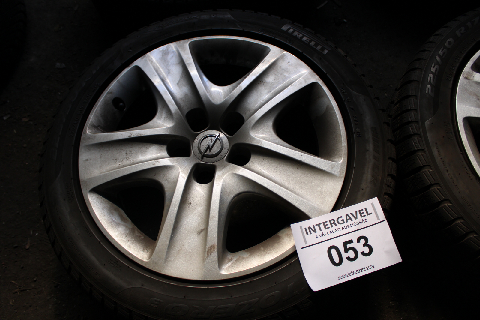 Alufelni és autógumi 2