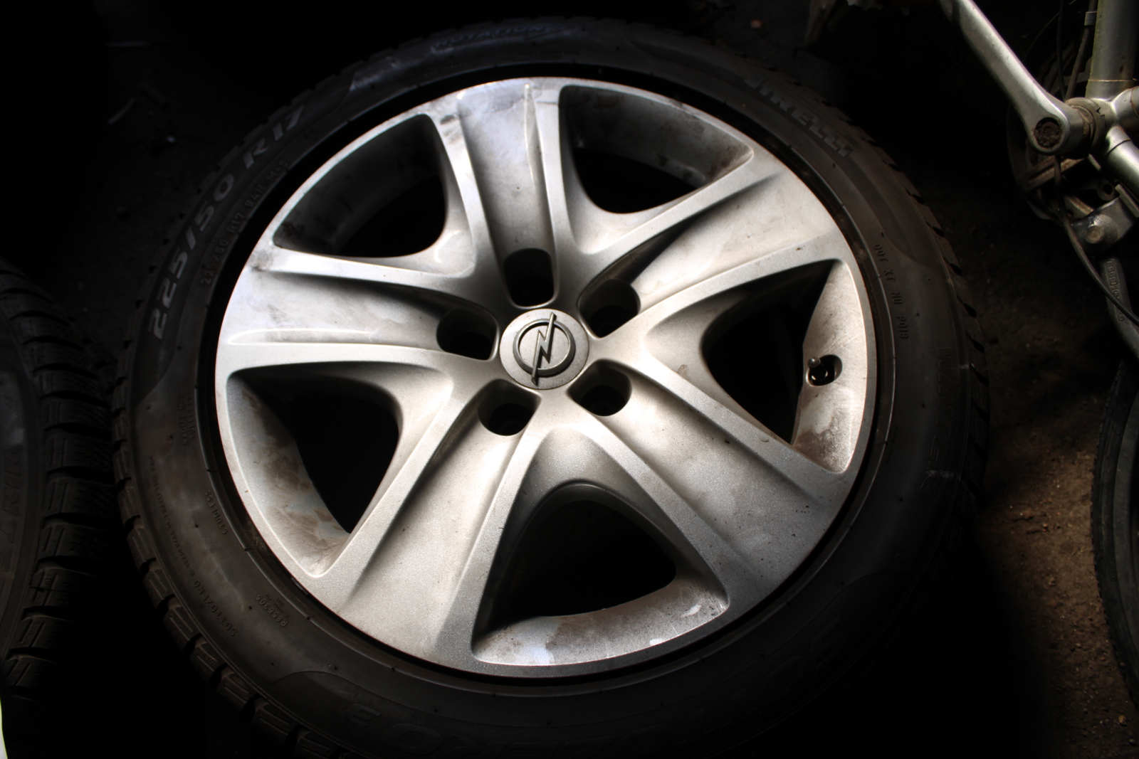 Alufelni és autógumi 3