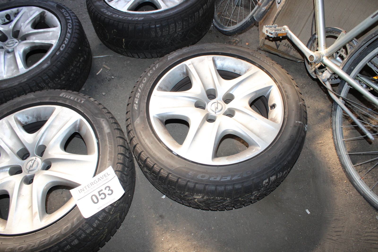 Alufelni és autógumi 7