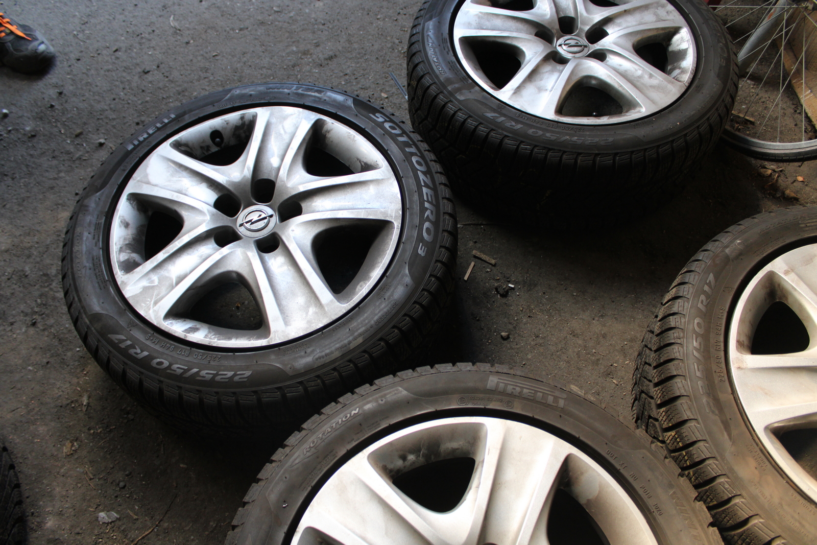 Alufelni és autógumi 8