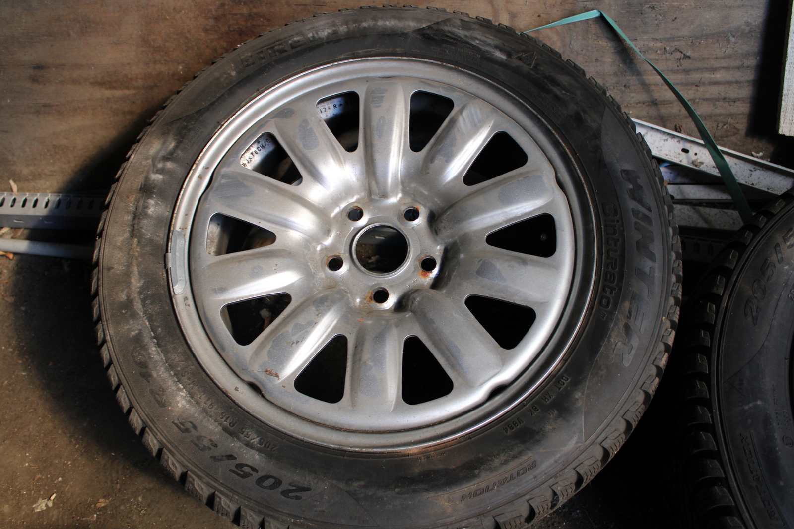 Felni és autógumi 9