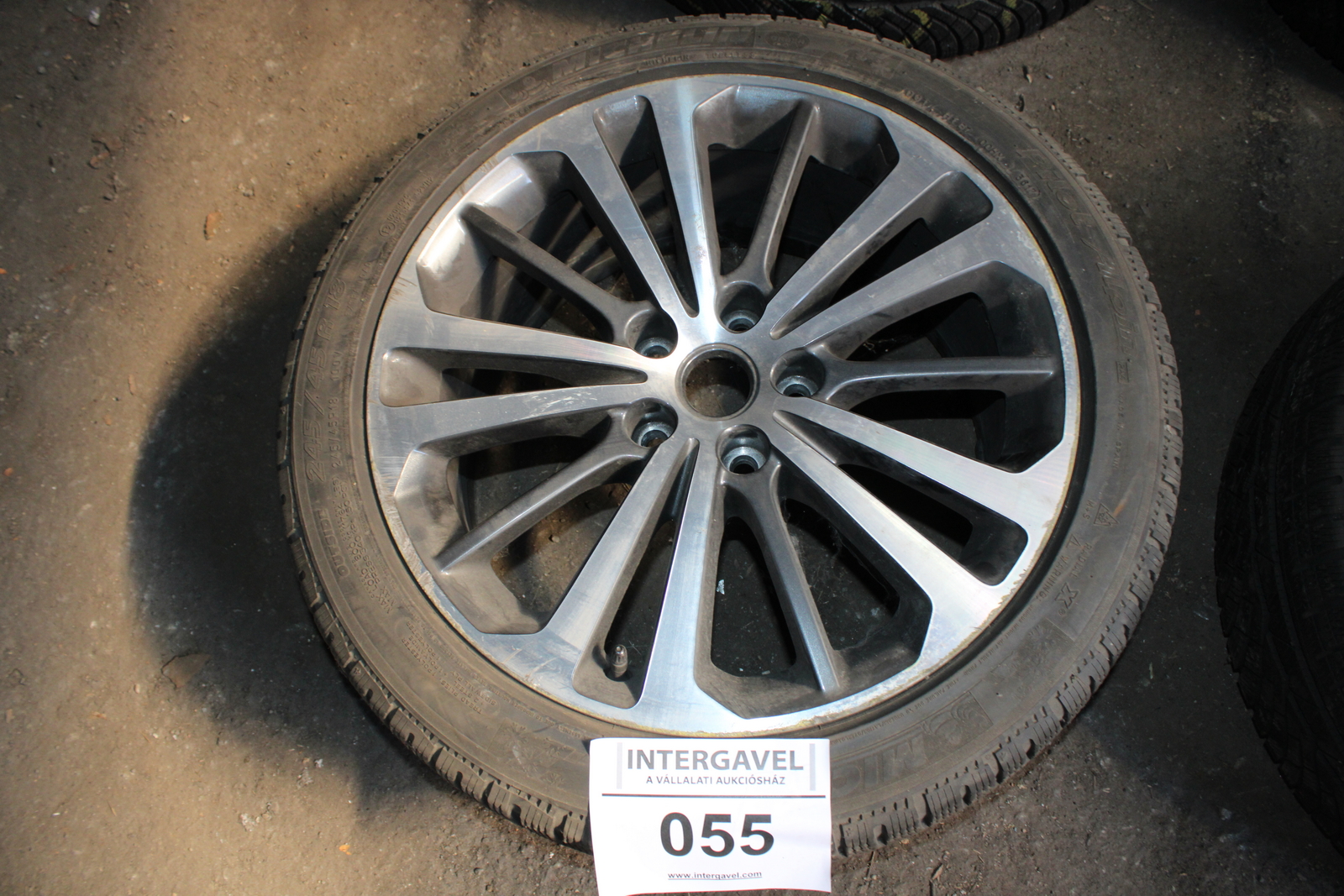 Alufelni és autógumi 2