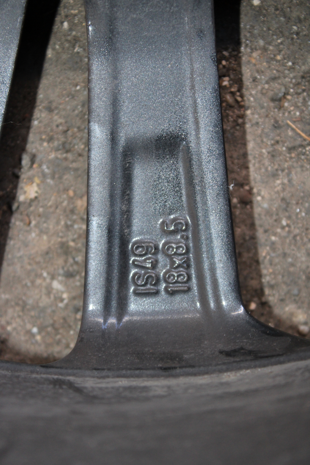 Alufelni és autógumi 10