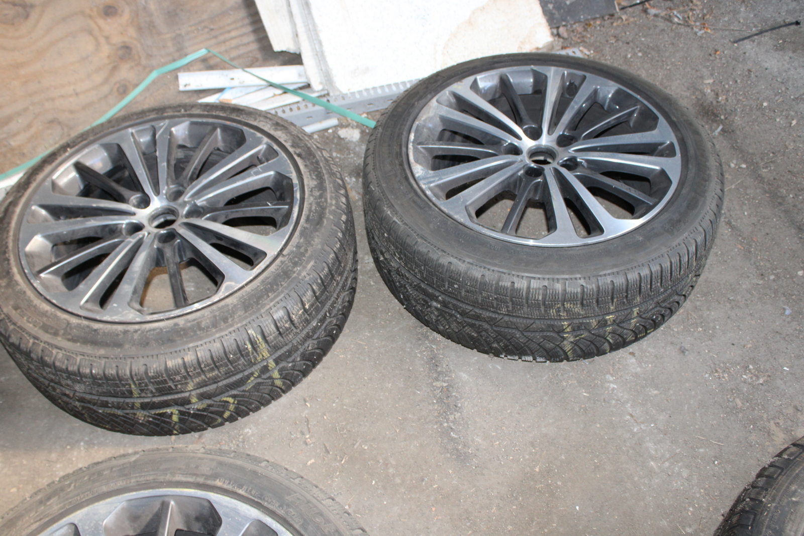 Alufelni és autógumi 12