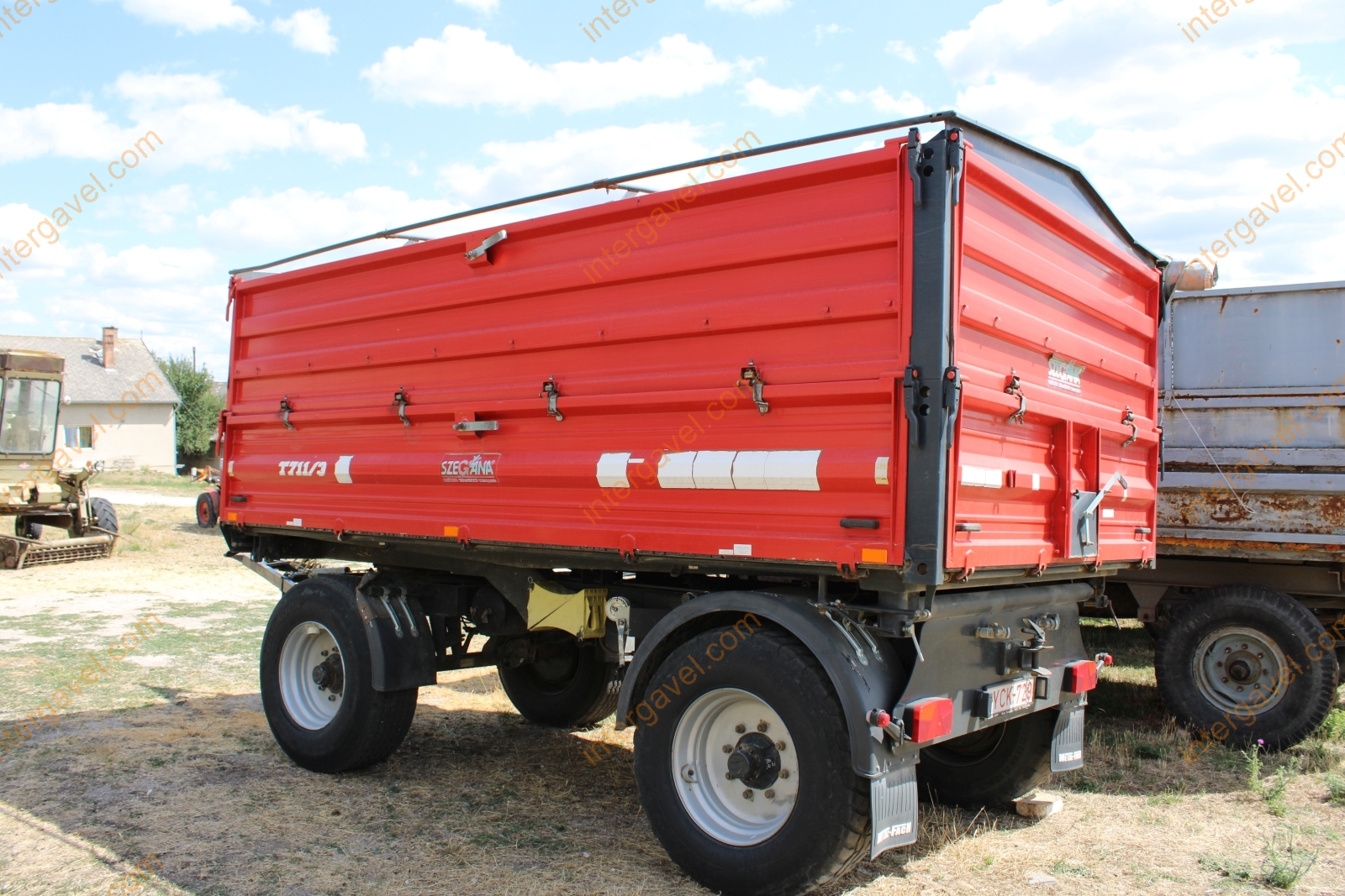 Pótkocsi - Metal Fach 3