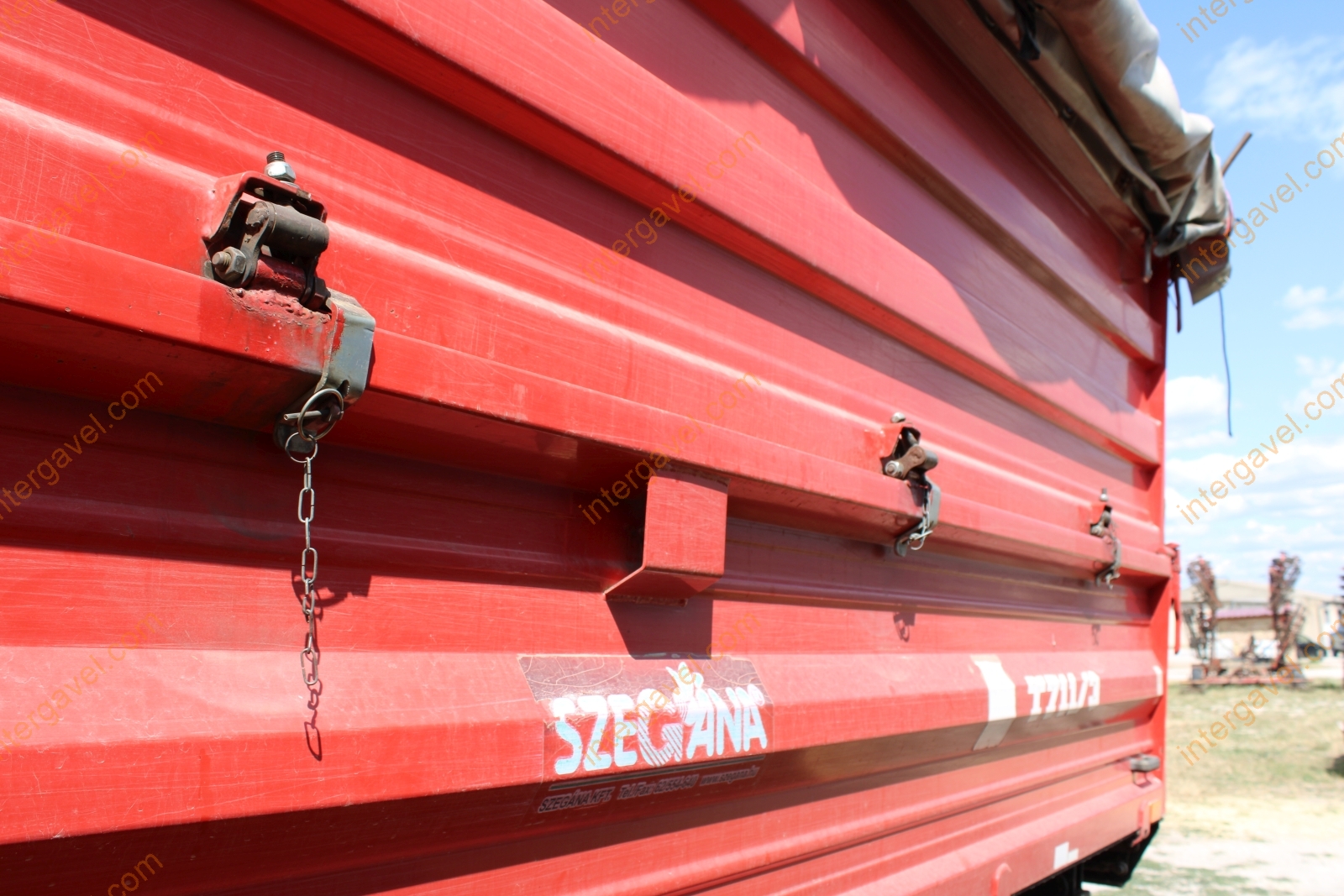 Pótkocsi - Metal Fach 40