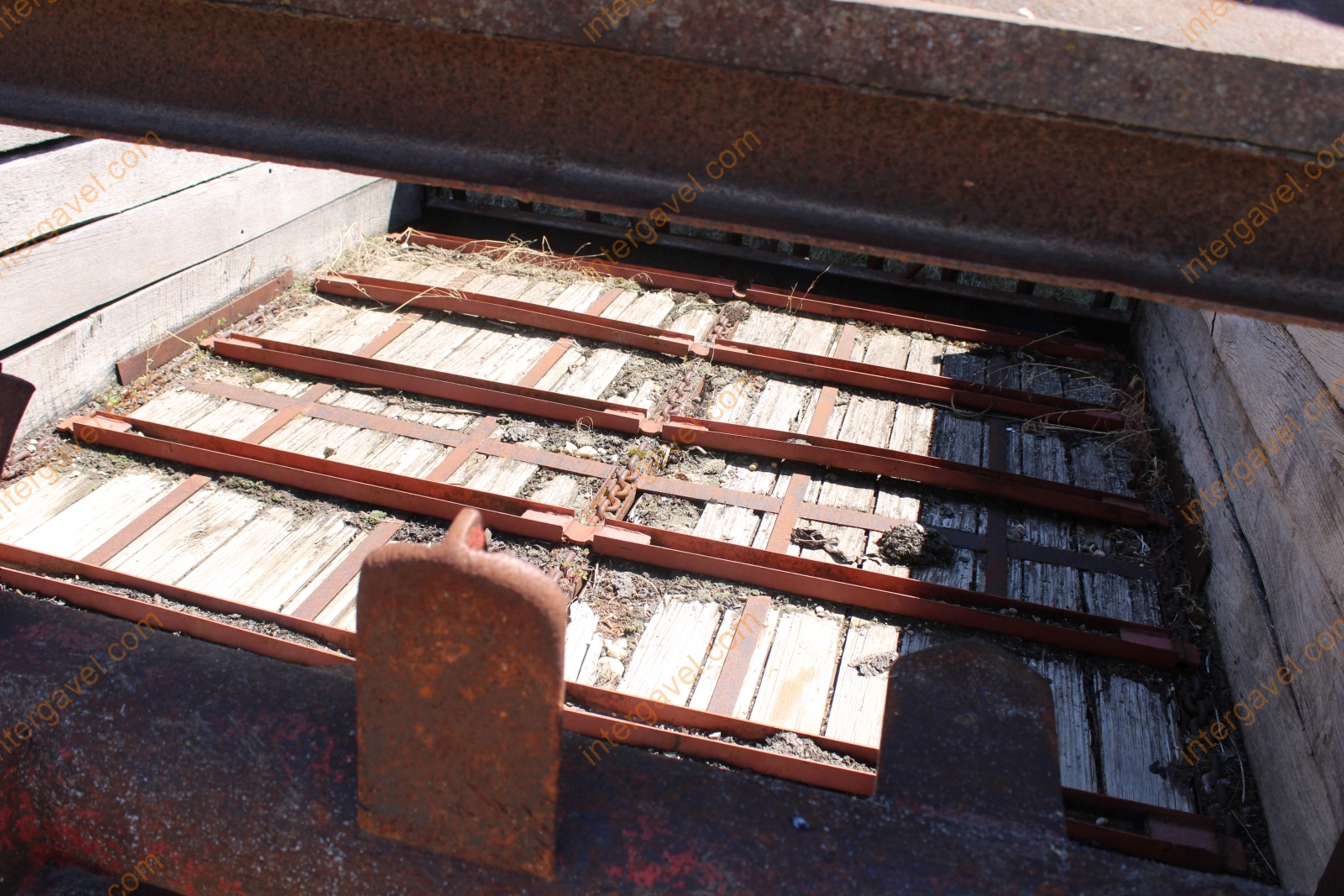 Szervestrágyaszóró - TG-10 15