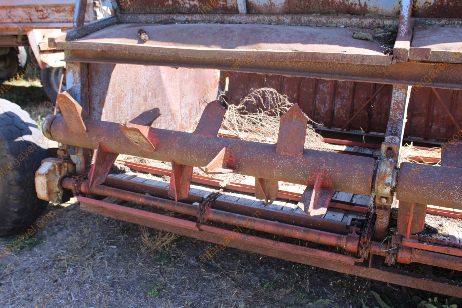 Szervestrágyaszóró - TG-10 16