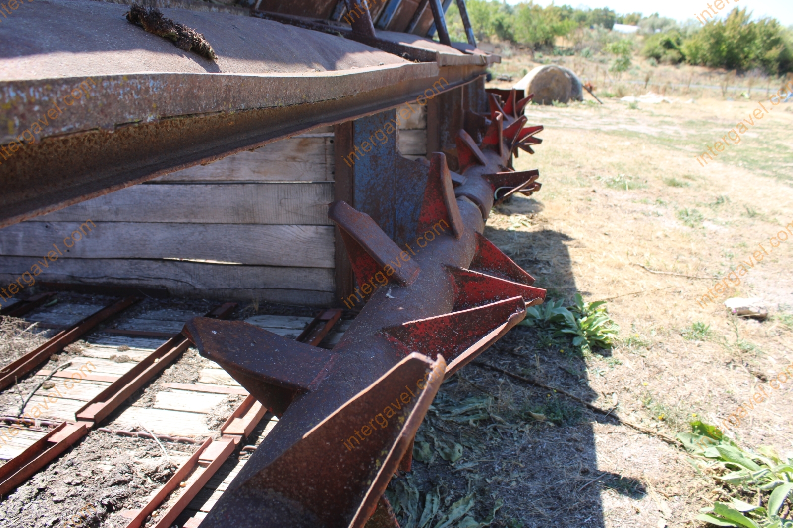 Szervestrágyaszóró - TG-10 18