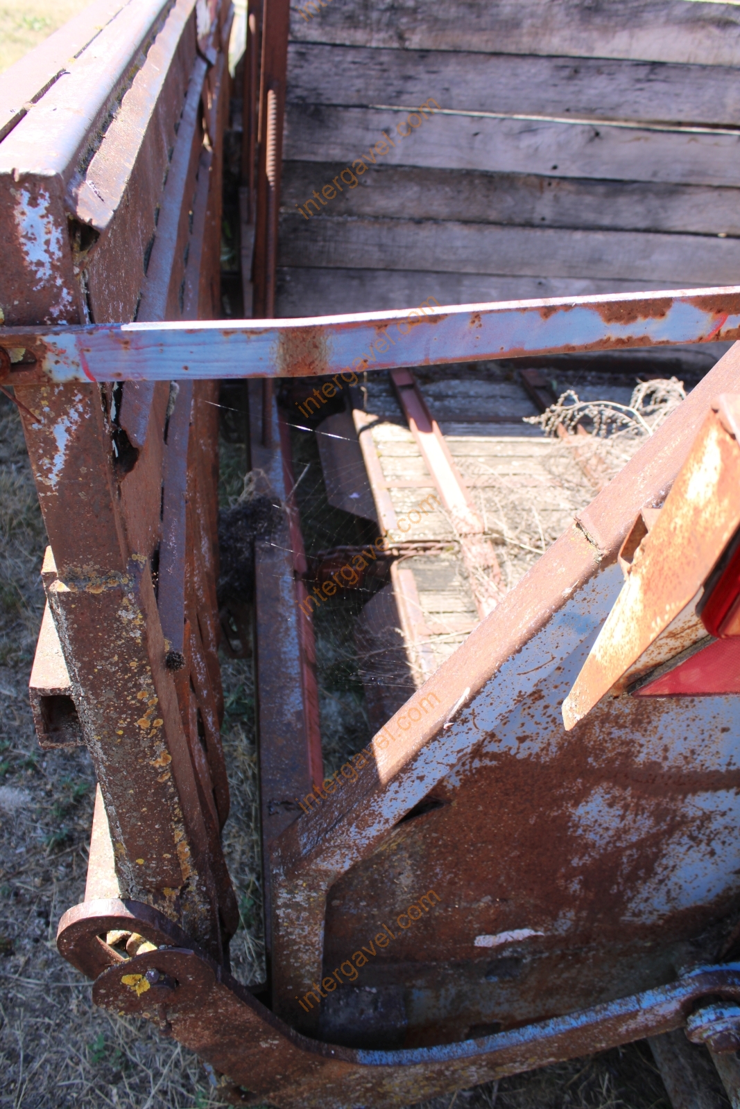 Szervestrágyaszóró - TG-10 24