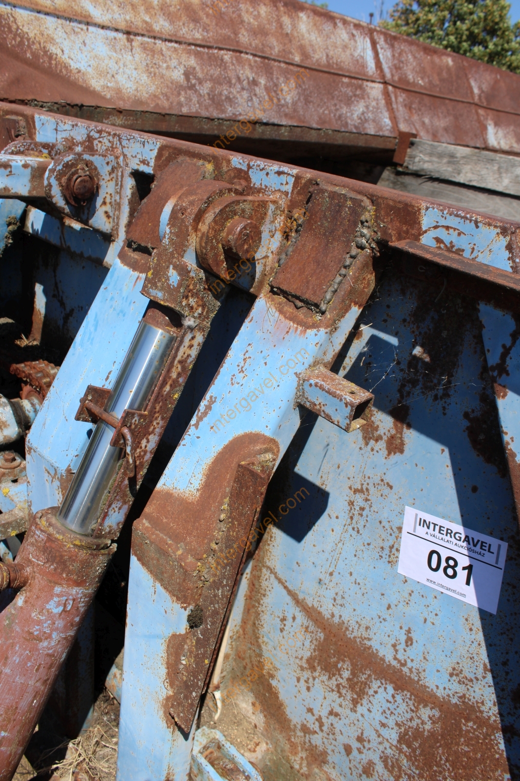 Szervestrágyaszóró - TG-10 29