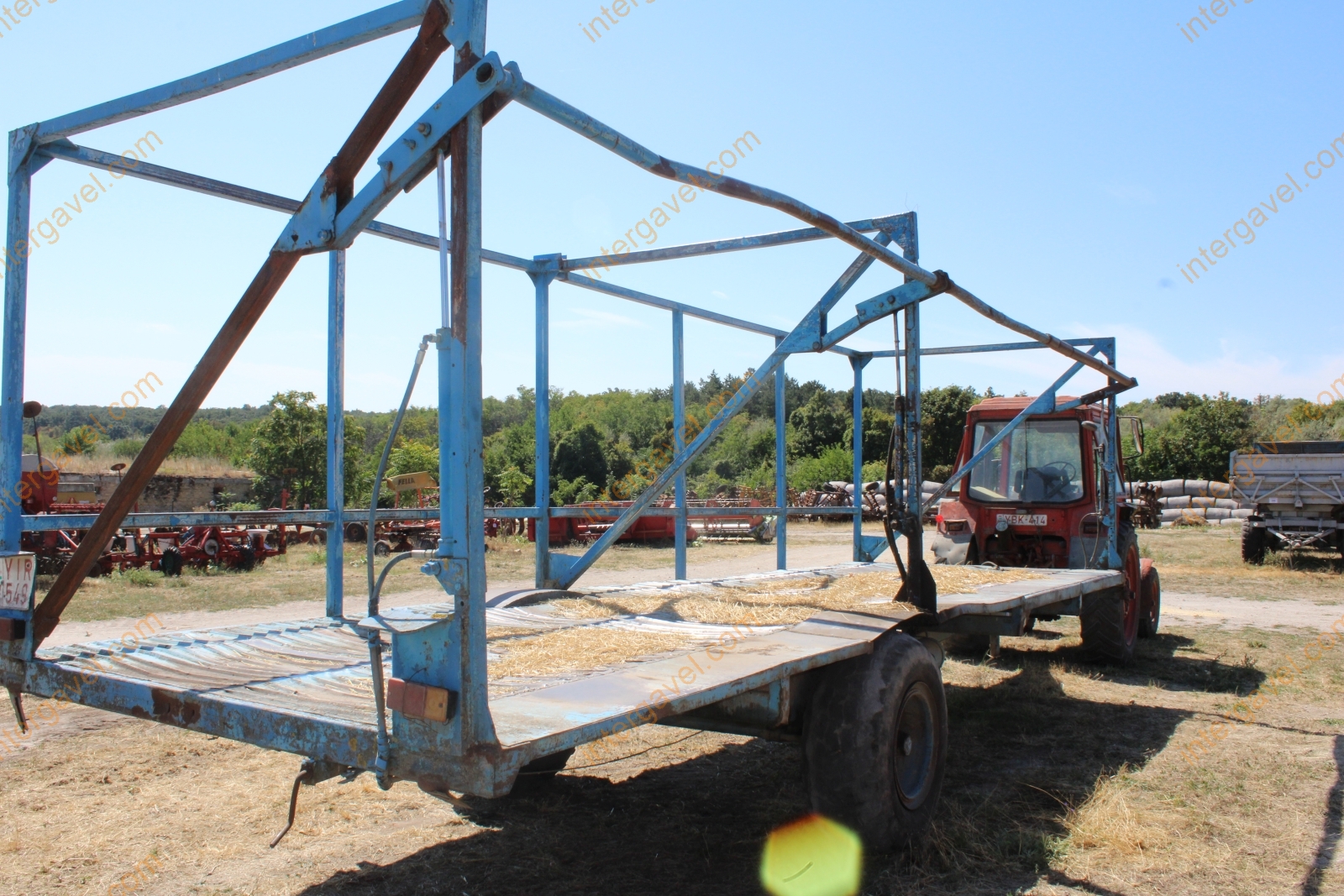 Bálaszállító pótkocsi - BSZP 17