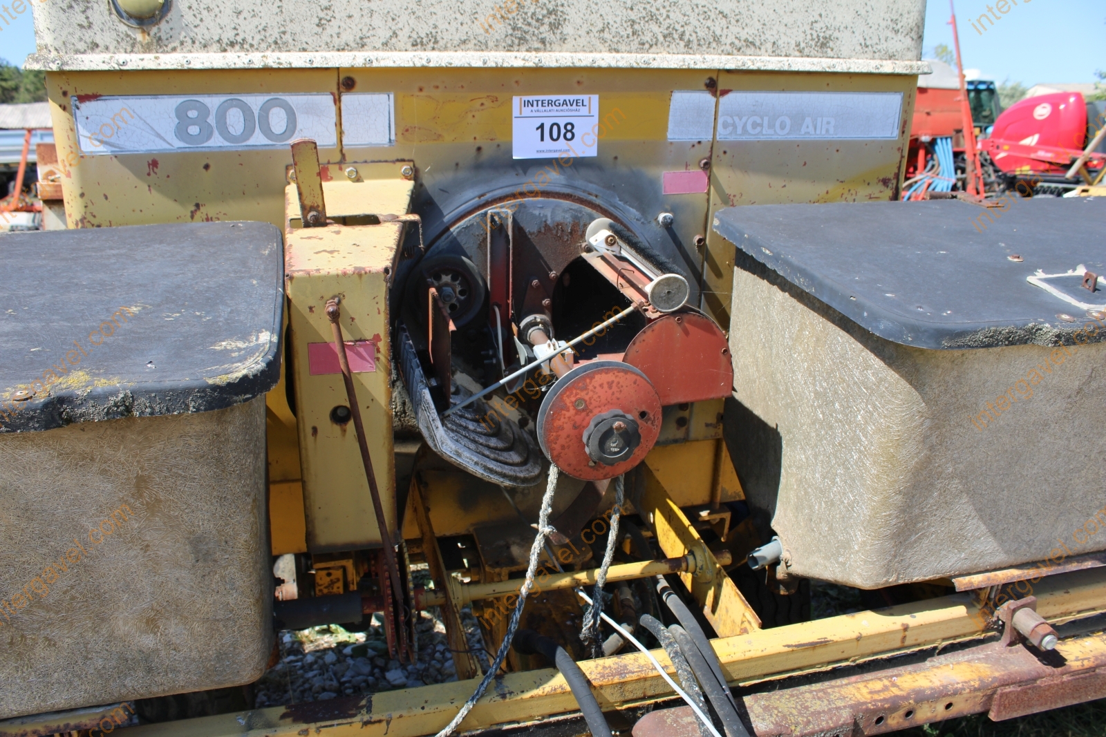 Szemenkénti vetőgép - RÁBA 8