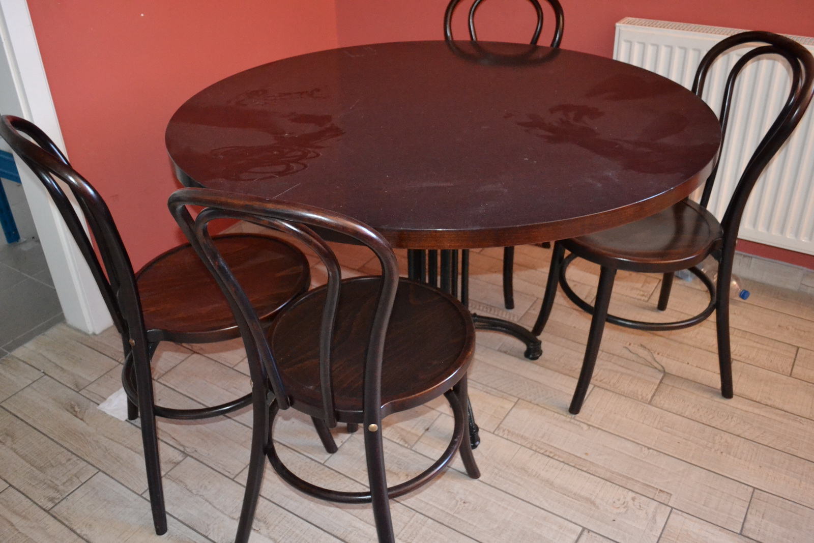 Körasztal és székek 4