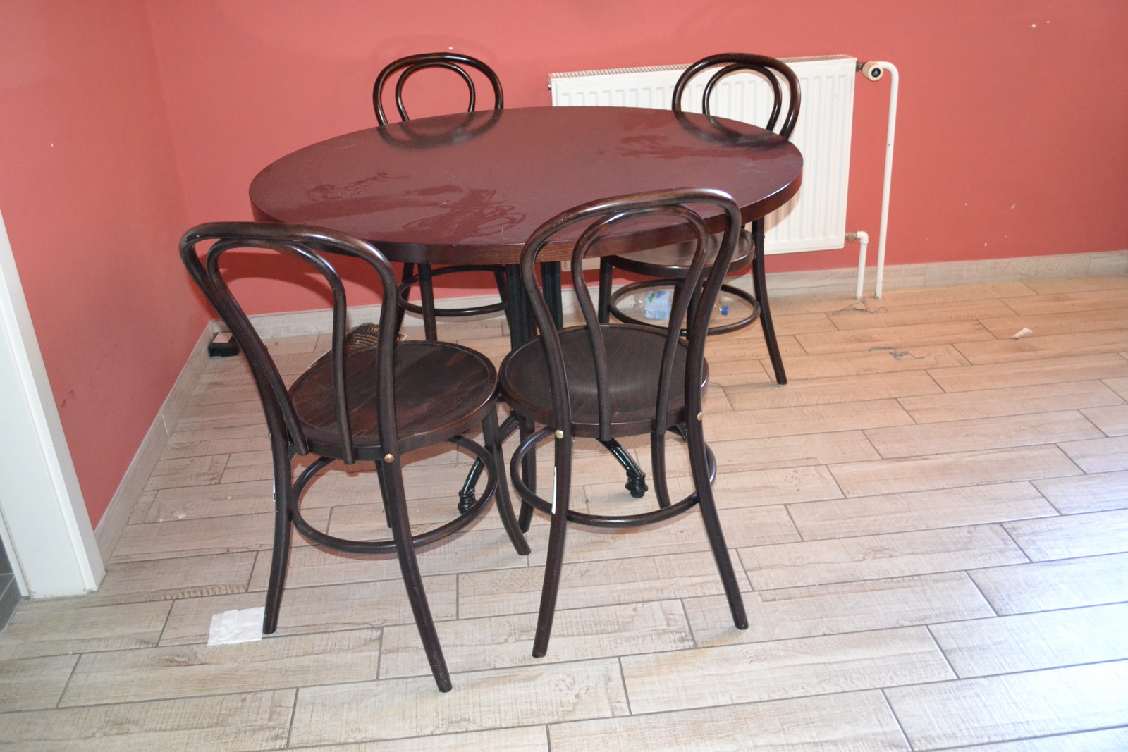 Körasztal és székek 6