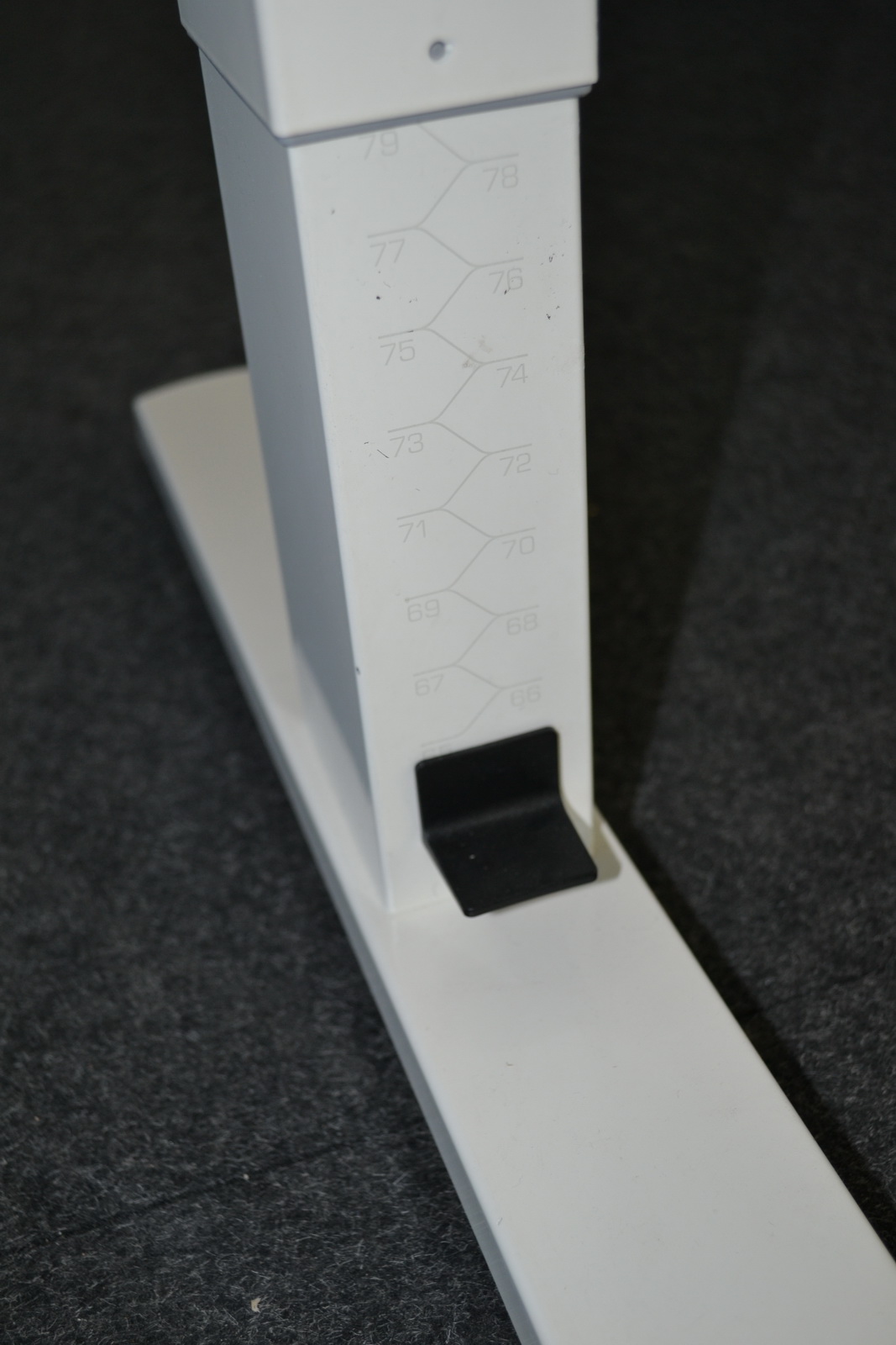 Íróasztal (fehér-állítható magasságú) 4