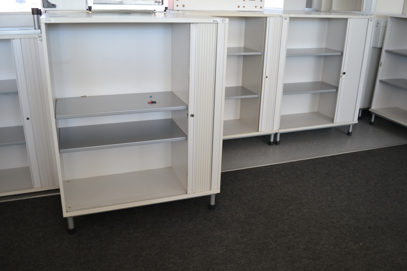 Redőnyös szekrény (1000 mm széles) 4