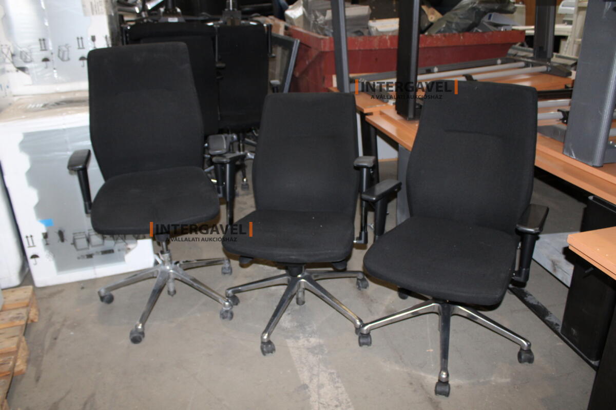 Irodai görgős szék (Fekete-Orlando)