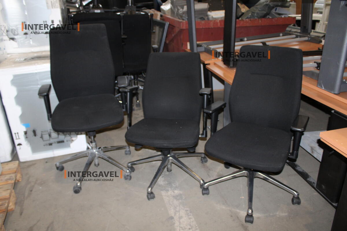 Irodai görgős szék (Fekete-Orlando)