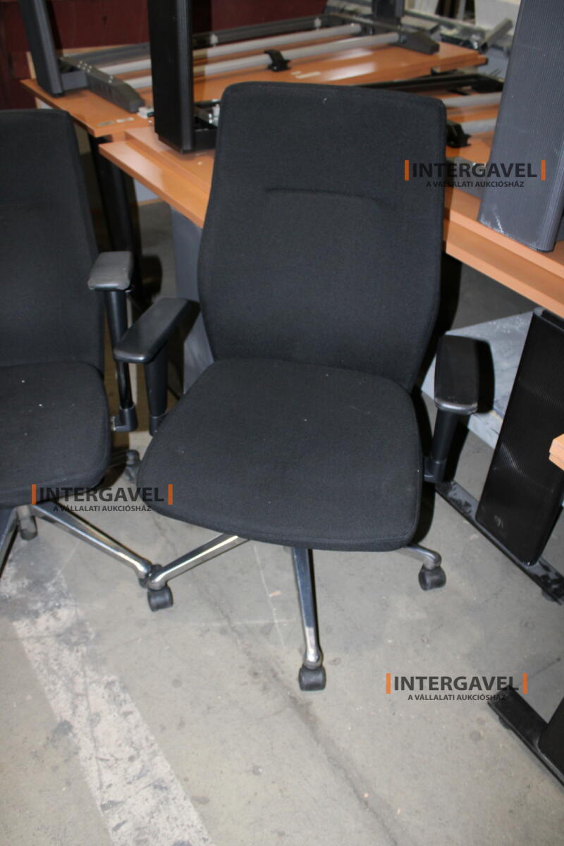 Irodai görgős szék (Fekete-Orlando) 4