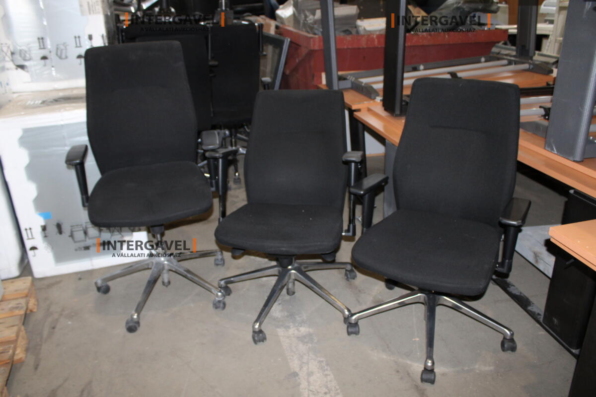 Irodai görgős szék (Fekete-Orlando)