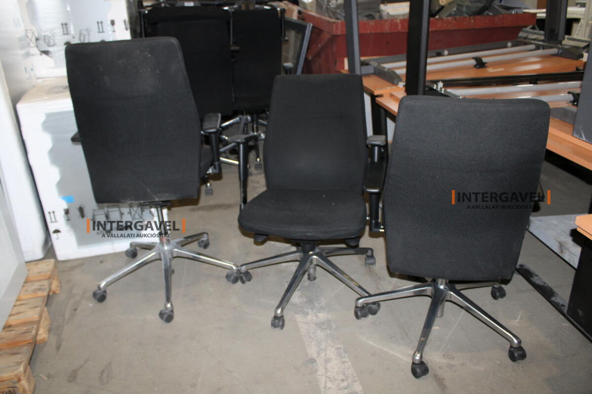 Irodai görgős szék (Fekete-Orlando) 6