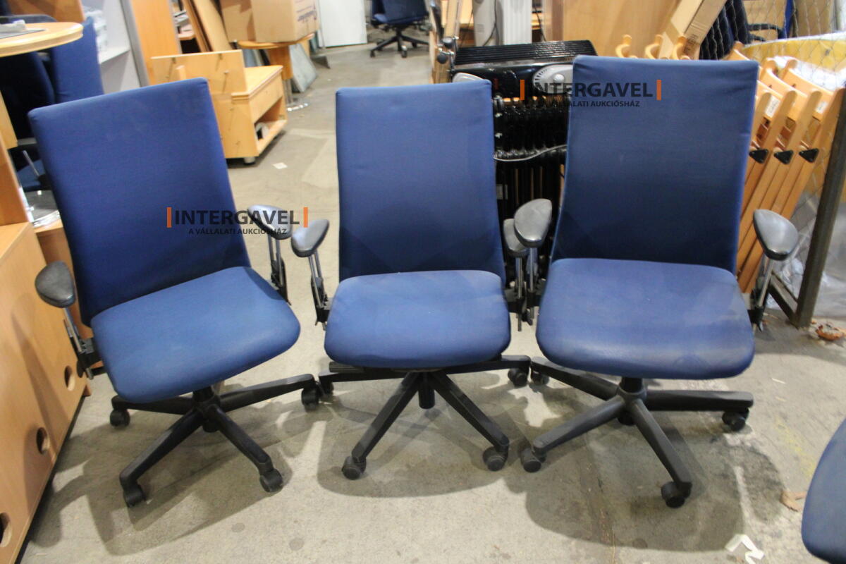Irodai görgős szék (Comforto-kék) 4