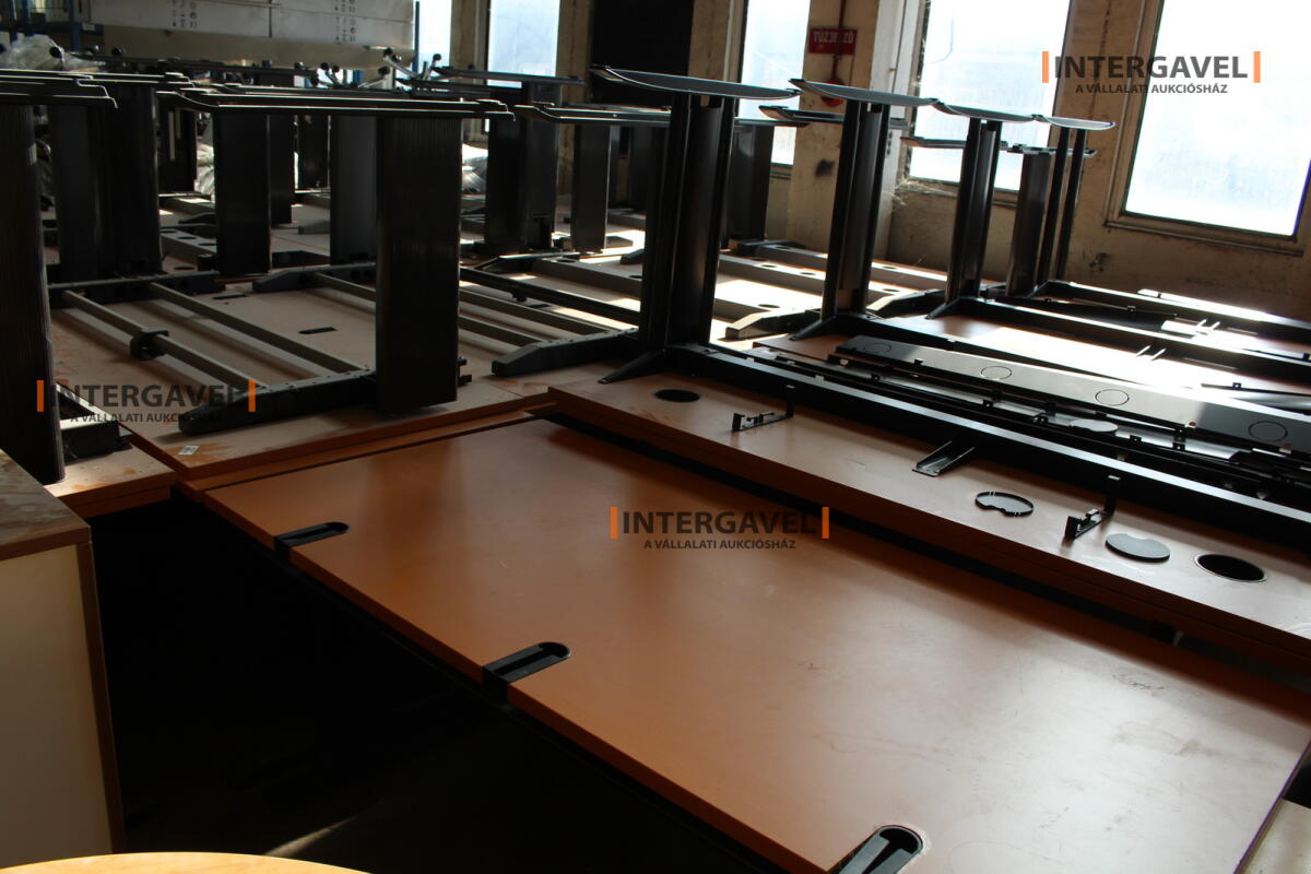 Desk (BENE-1600mm) 5