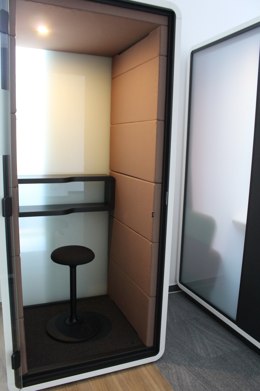 1 fős meeting hub (123 Go! School) 4