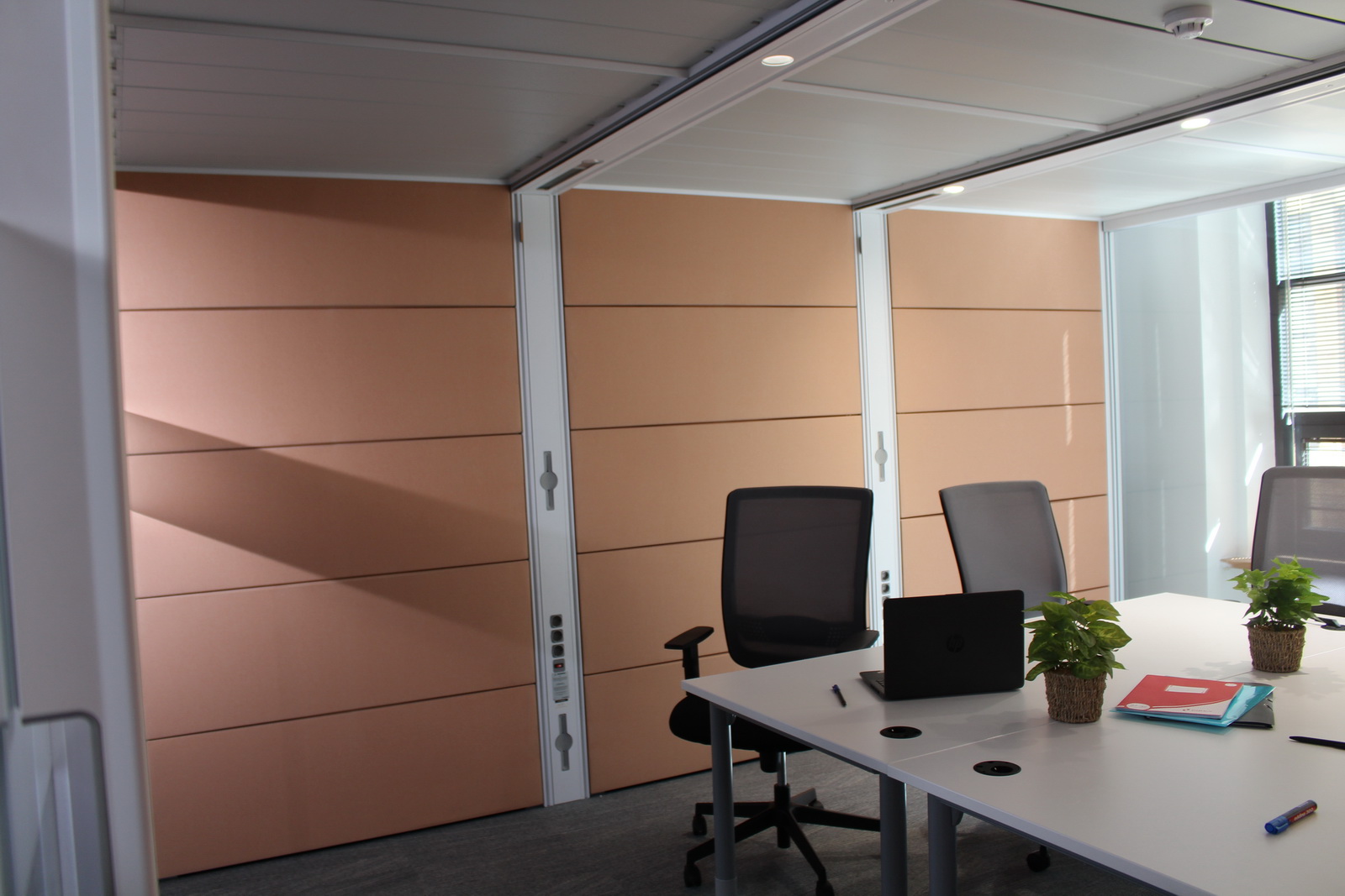 Orangebox meetingbox 5