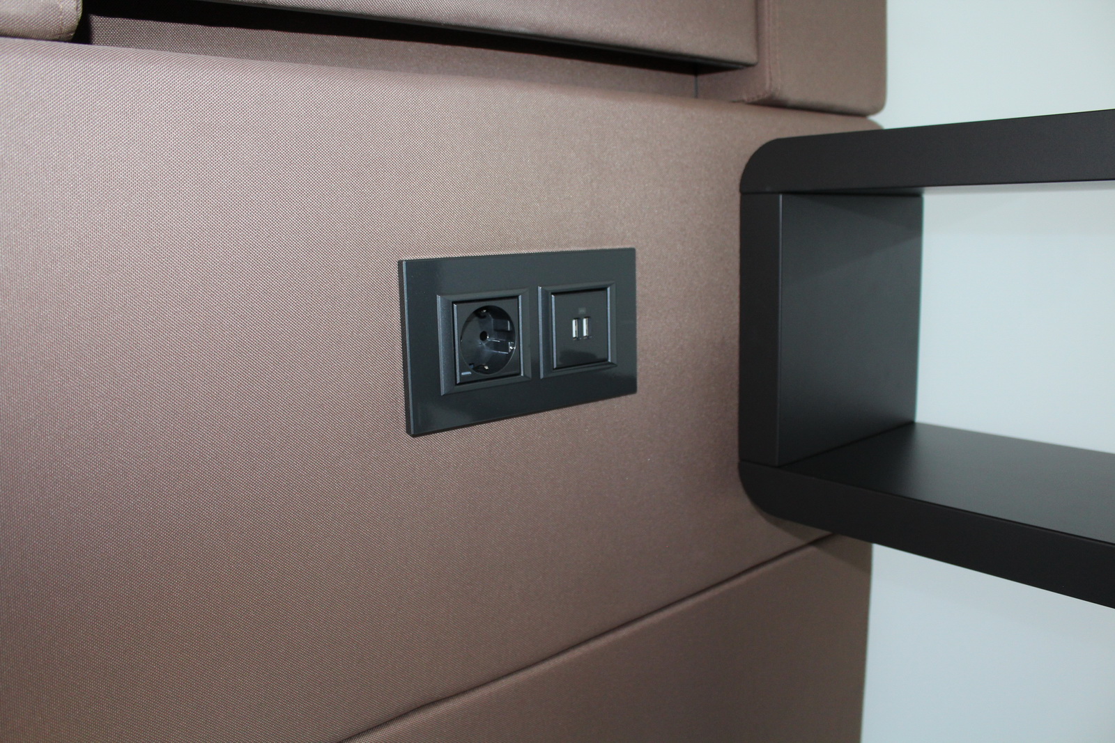 1 fős meeting hub (SMOL) 4