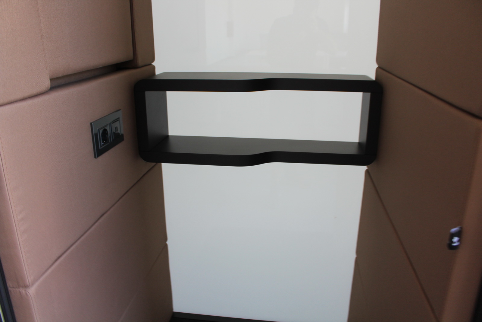 1 fős meeting hub (SMOL) 5