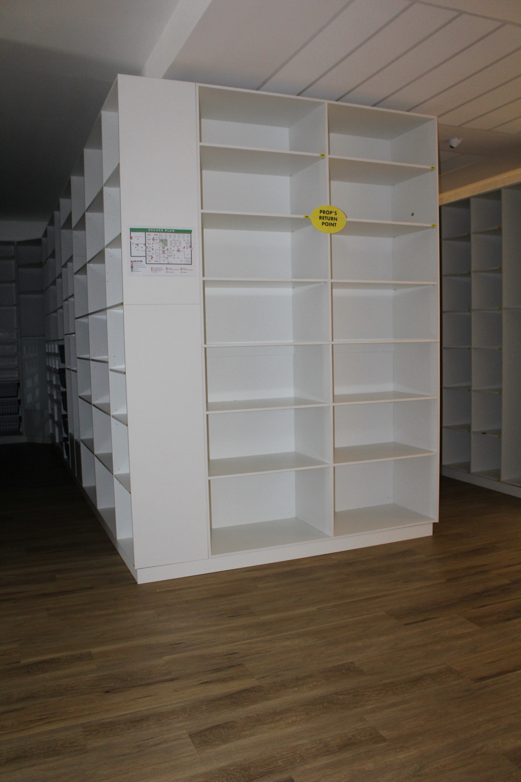 Gardróbszekrények 16